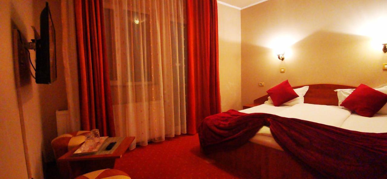 Hotel All Times Timișu de Jos Extérieur photo